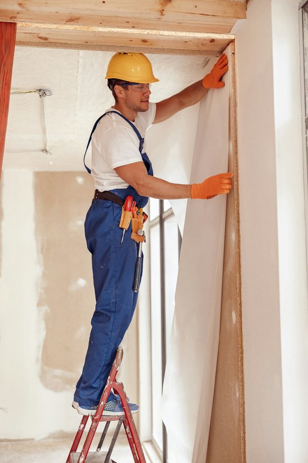 Décoration murale élégante avec du papier peint végétal panoramique